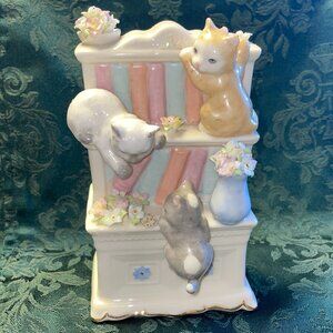 Like New Lenox American by Design "Mischief Makers" Cat Figurine